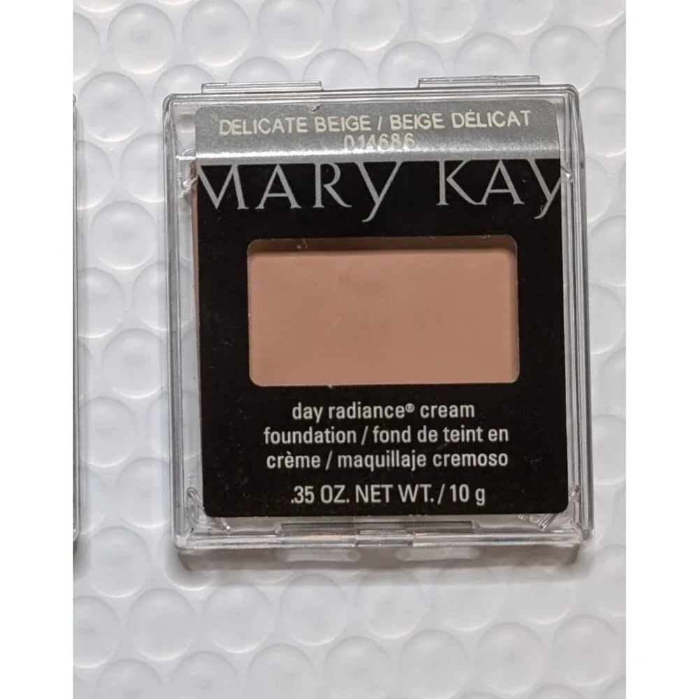Mary Kay Day Radiance Cream Foundation DELICATE BEIGE 014686 New Discontinued